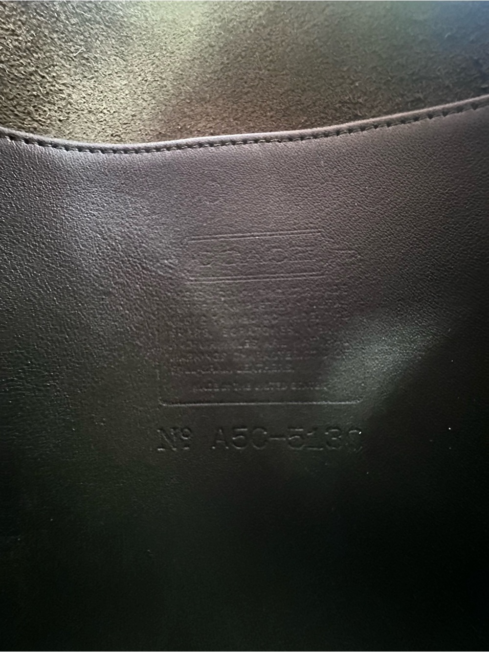 Rare Vintage Coach Station in Olive! - Picture 11 of 11
